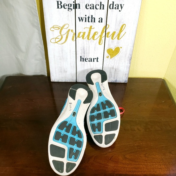 **SOLD**Nike flyknit one lunar_r - Picture 5 of 6